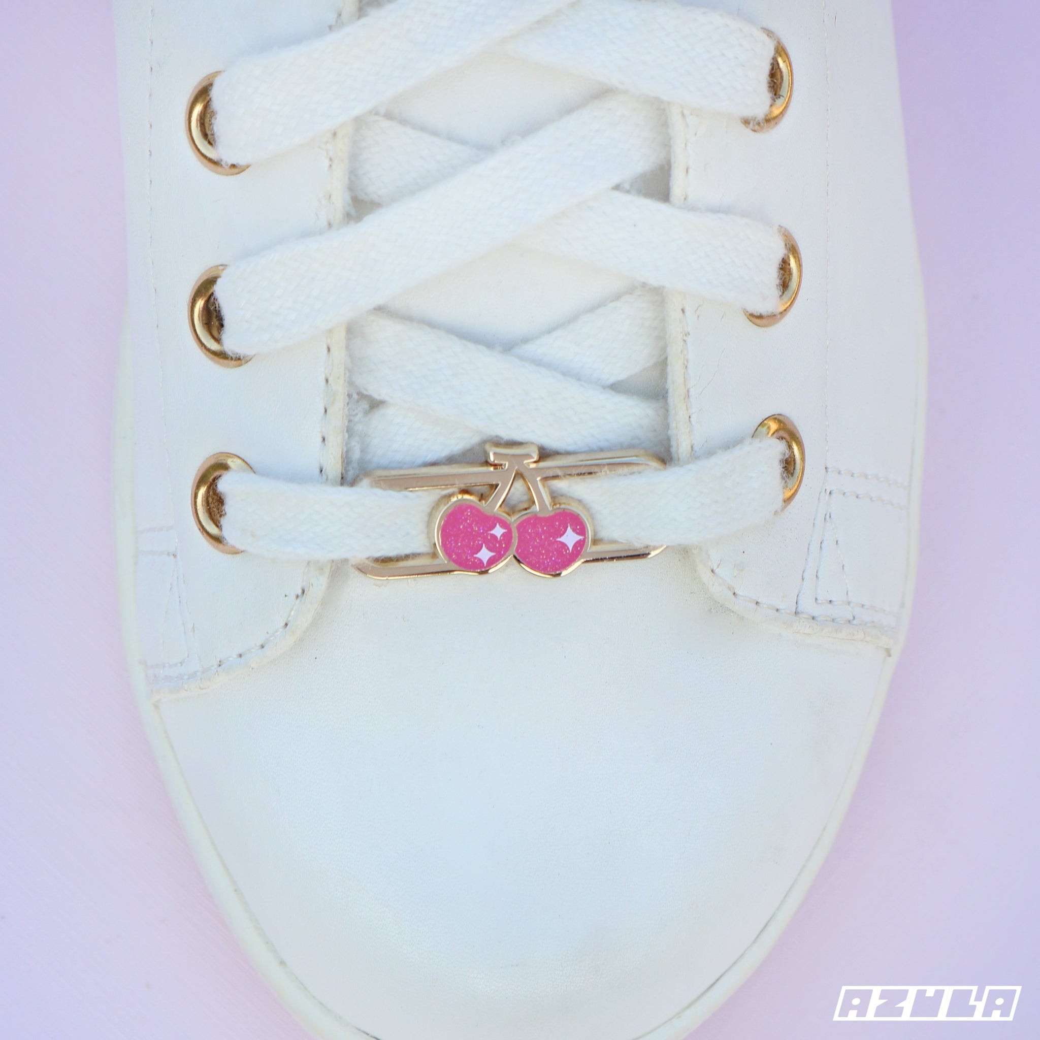 CHERRY ✦ LACE LOCKS