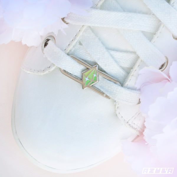 GREEN DIAMOND ✦ LACE LOCKS
