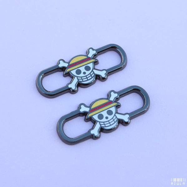 PIRATE ✦ LACE LOCKS