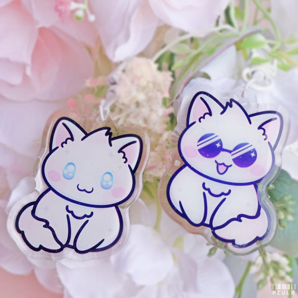 WHITE SORCERER CAT ✦ KEYCHAIN