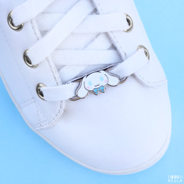 WHITE PUPPY ✦ LACE LOCKS