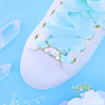 WHITE PUPPY ✦ LACE LOCKS
