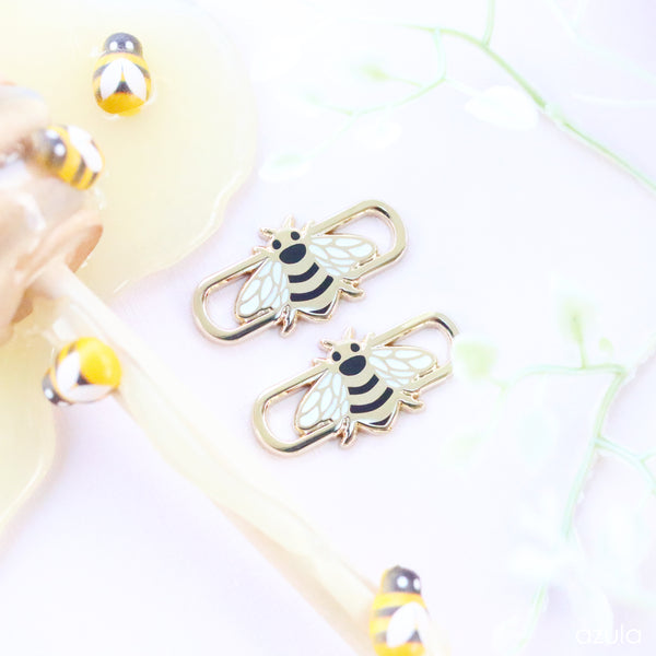 BEE ✦ LACE LOCKS