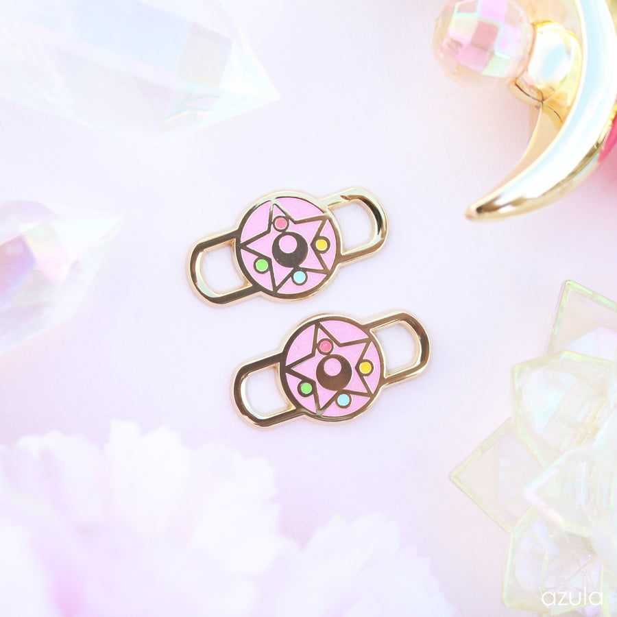 MAGICAL COMPACT ✦ LACE LOCKS