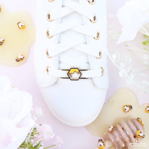 HONEYCOMB ✦ LACE LOCKS