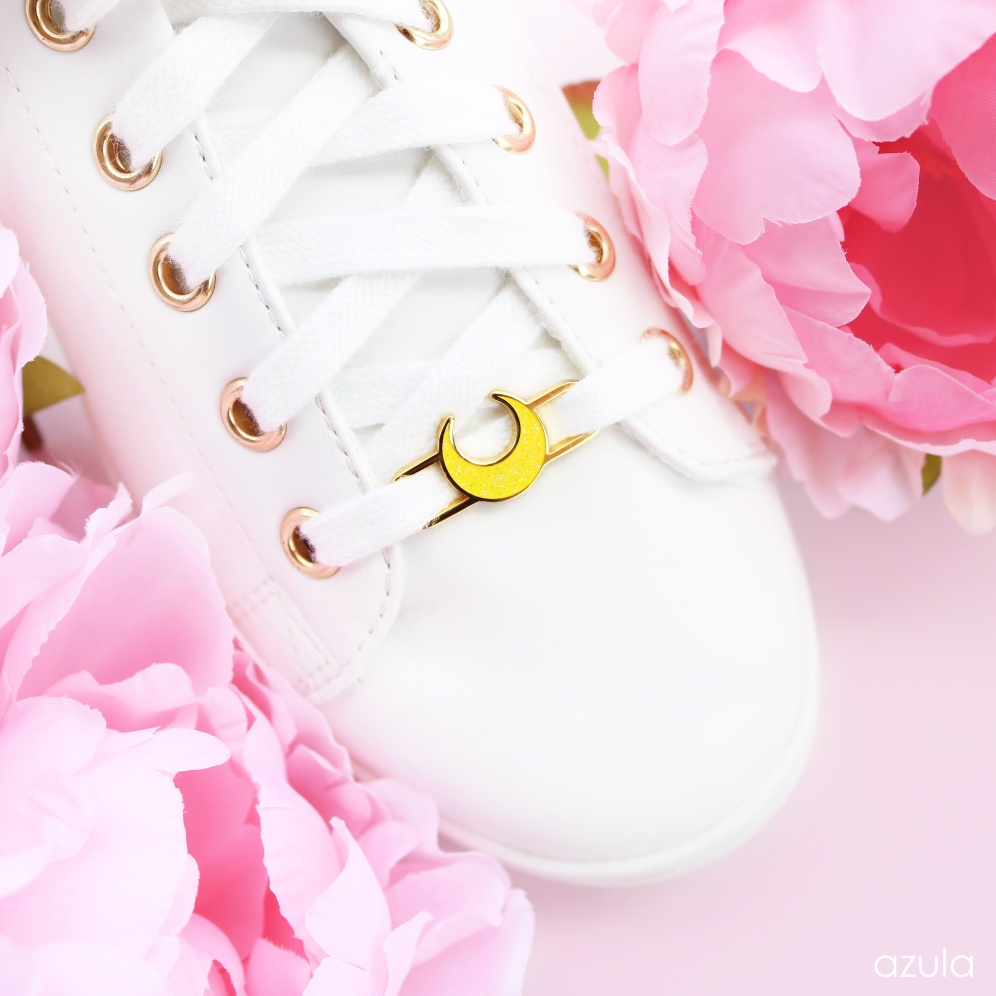 YELLOW MOON ✦ LACE LOCKS