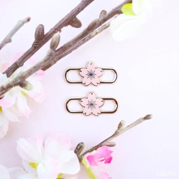 SAKURA ✦ LACE LOCKS