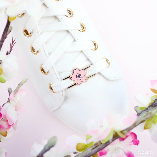 SAKURA ✦ LACE LOCKS